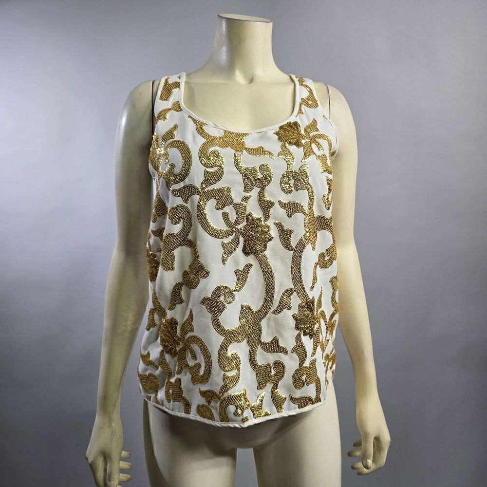 Quiz size 8 top nwt R1